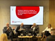 El Govern presenta un estudi per millorar les condicions laborals i salarials dels serveis socials