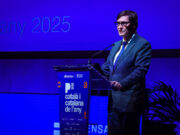 El president Illa destaca la convivència com a eix fonamental de la democràcia durant la Gala del Català i Catalana de l’Any