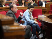 El Parlament reconeix la condició d’agent de l’autoritat als funcionaris de presons gràcies a PSC, Junts, PPC, Vox i AC