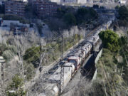 Els trens de mercaderies comencen a passar en comptagotes i velocitat reduïda pel túnel de Rubí