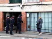 Una veïna del bloc de Manlleu afectat per l’incendi: “Per sort estic viva i ho puc explicar”