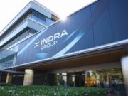 Indra nega pressions del Govern i manté la integració amb Escribano