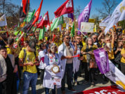Els docents es manifesten a Barcelona per exigir al Govern que torni a negociar i millori l’acord amb CCOO i UGT