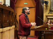 La CUP acusa Illa de “perpetuar” en els pressupostos “un model que no funciona” i que “condemna a l’empobriment”