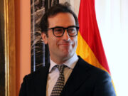 Cuerpo agafa el relleu a Montero i es compromet a mantenir “viva” la transformació d’una Espanya que “creix i avança”