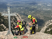 Rescat d’alt risc a Montserrat: dos escaladors queden atrapats a la Gorra Frígida i obliguen a activar l’helicòpter