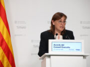 El Govern insisteix a cridar els docents a “incorporar-se” a l’acord signat amb CCOO i UGT