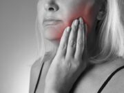La periodontitis, al punt de mira: una bactèria podria influir en l’Alzheimer i la seva prevenció