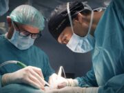 Equip de Hospital Universitario La Luz integra tecnologia 3D per resoldre implants complexos en una cirurgia