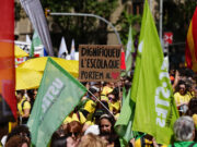 Milers de docents es manifesten a Barcelona en una nova jornada de vaga del sector a tot Catalunya