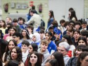 Uns 600 alumnes de 22 centres catalans celebren el Dia d’Europa a Barcelona i commemoren el 40è aniversari de l’adhesió