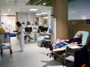 L’Hospital Universitari de Vic renova l’hospital de dia amb el triple d’espai i “més confort” per als usuaris