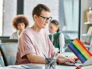 El Servei de Consultes LGBTI+ s’estableix com una eina essencial per a les administracions locals