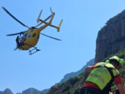 Rescat amb helicòpter a Montserrat: quatre persones evacuades després de trobar-se malament al Camí de les Aigües