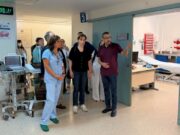 Mónica García externalitza serveis mèdics amb Quirónsalud a Ceuta mentre limita aquestes fórmules