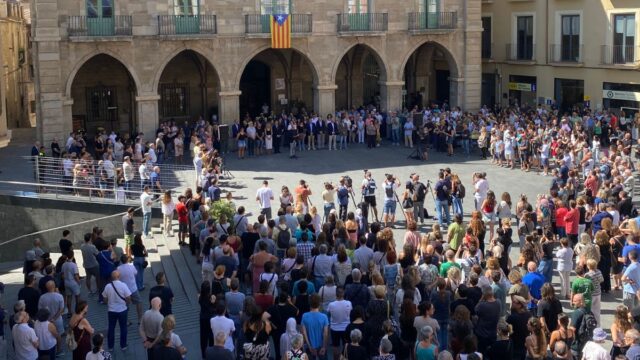 Emotiu minut de silenci en record a Carles Vilajosana.